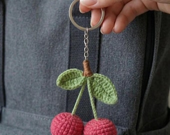 Gehaakte kersensleutelhanger, handgemaakte fruitsleutelhanger, schattige kersenzakbedel, amigurumi-kersenbedel, kawaii fruitaccessoire, cadeau voor haar