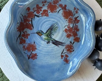Reposacucharas de cerámica hecho a mano: Colibrí, estilo rústico, decoración de cocina
