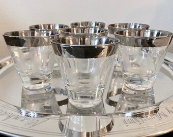 Dorothy Thorpe style MCM Mad Men Bar Ware Celebrate Silver Anniversary Gift Holiday Cocktail Dinner party Vintage Silver Rimmed Bowl