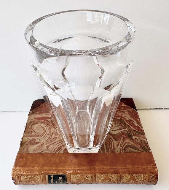 Baccarat バカラ ネリー 花瓶グラス フランス製 バカラ ネリー 花瓶 フラワーベース 栞 クリスタルガラス 箱入り