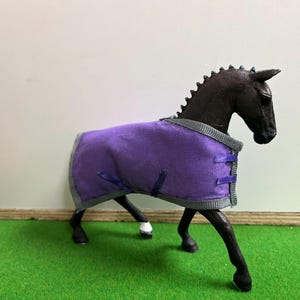 Lila schleich Modell Pferdedecke medium