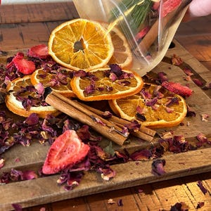 Galentine's Day Simmer Pot Kit | Torkad citrusfrukt och kryddor, naturlig hemdoft