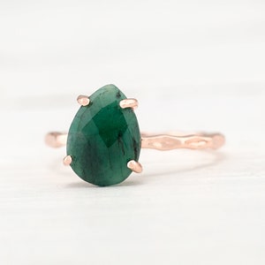 Green Raw Emerald Ring Silver, May Birthstone Ring, Gemstone Ring, Stacking Ring, Rose Gold Ring, Tear Drop Ring, Prong Set Gem Ring, RG-PP