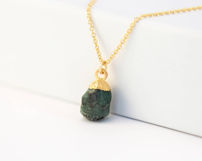 Raw Emerald Crystal Necklace, May Birthstone Gift, Birthday Gift for May, Simple Minimalist Pendant, Layering Necklace, Handmade Jewelry