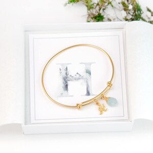 Bracciale con ciondolo iniziale con pietra portafortuna, regalo di compleanno per un amico, braccialetto con pietra portafortuna per la mamma, piccolo grande regalo, carta regalo per braccialetto personalizzato