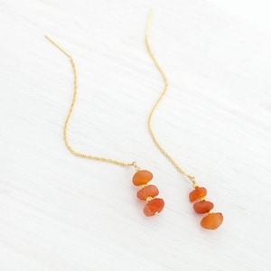 Brincos de cornalina laranja com rosca, joias com pedras preciosas brutas, brincos de gota de cornalina, brincos de corrente com rosca, boho chique, brincos de corrente, TH-RS
