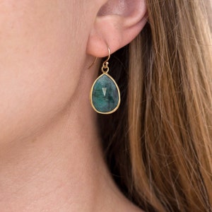 Emerald Dangle Earrings, Green Bridal Bridesmaid Gift, Minimalist Fall Wedding Jewelry, May Birthstone Gift, Genuine Gemstone Drop Earrings