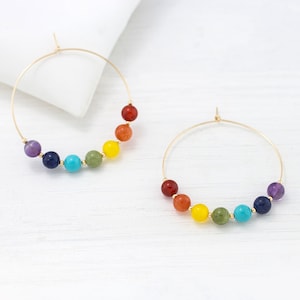 Regenbogen 7 Chakra Hoop Ohrringe, Kristall Ohrringe, Gay Pride Schmuck, 7 Chakras Balancing Liebe Ohrringe, Yogi Statement Schmuck