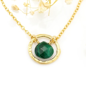 Green Malachite Crystal  Necklace, Stone Energy, Gold Malachite Necklace, Circle Infinity Necklace with Green Stone