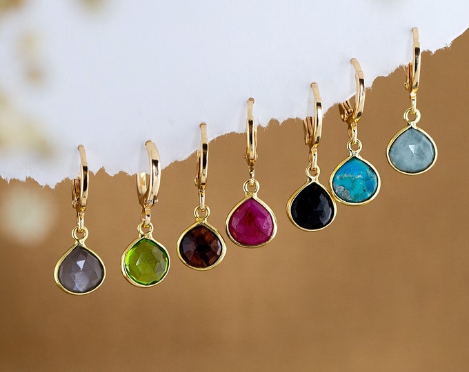 Birthstone Huggie earrings, Tiny hoop earrings, Minimalist Earrings, Gold hoop earrings, Crystal huggie hoops, small hoop earrings cartilage