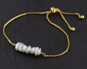 Bridesmaid White Pearl Bracelet, Gold Adjustable Bolo Bracelet for Woman, Keishi Pearl Bracelet, Gift Under 30, Jewelry Trends