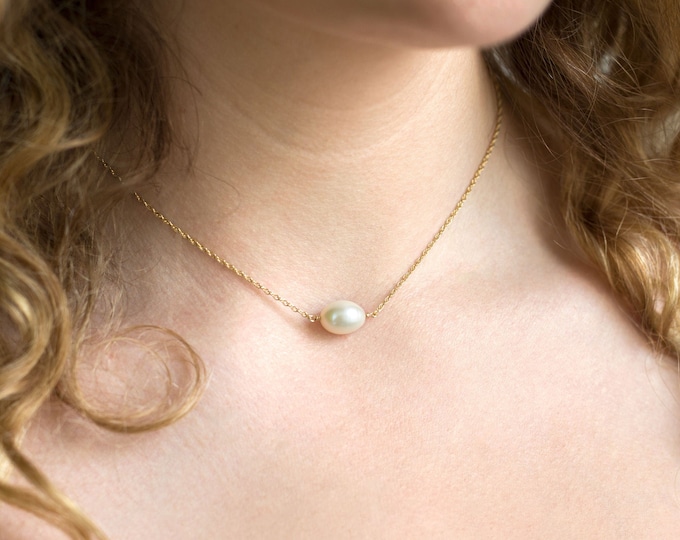 Dainty Pearl Choker Necklace, Birthday Gift for Her, Minimalist Gold Jewelry, Rose Bridal Party Jewelry, Simple Layering Necklace