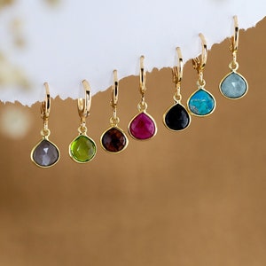 Birthstone Huggie earrings, Tiny hoop earrings, Minimalist Earrings, Gold hoop earrings, Crystal huggie hoops, small hoop earrings cartilage