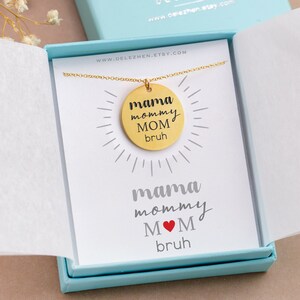 Carte de Noël amusante, collier sur carte, prête à offrir pour les moins de 20 ans, carte cadeau cool pour maman, cadeau gravé pour maman, carte de voeux d'un fils à une maman