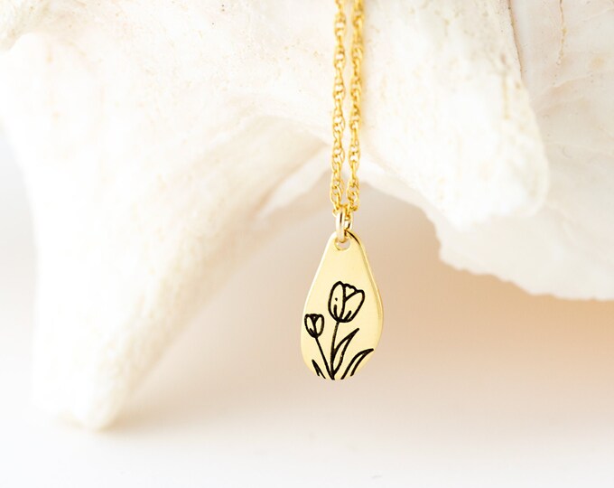 Tulip Necklace, New Mom Push Gift, Personalized Birth Month Flower Necklace, Laser Engraved Tiny Floral Pendant, Minimalist Jewelry