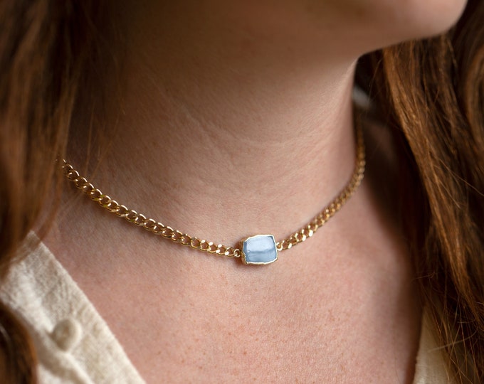 Blue Opal Thick Chain Choker, Chunky Curb Layering Necklace Gold, Natural Gemstone Slice Crystal Charm, Handmade Jewelry Gift for Daughter