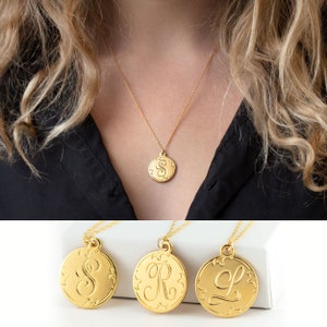 Colgante con inicial S, collar dorado con inicial L, collar con disco de moneda con monograma de escritura, colgante con dije de letra en capas, alfabeto personalizado vintage