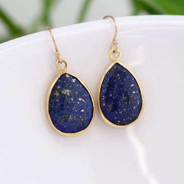 Boucles d'oreilles en lapis lazuli, boucles d'oreilles uniques en or bleu marine avec pierres précieuses véritables, cadeau d'anniversaire de pierre de naissance de septembre, boucles d'oreilles bohème céleste