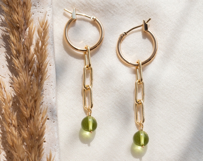 Peridot Crystal Hoops, Lightweight Everyday Charm Huggies, August Birthstone Jewelry Gift, Chain Drop Dangle Earrings, Summer Jewelry Trends