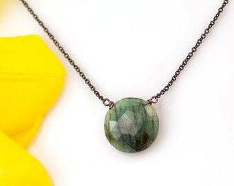 Round Emerald Pendant Necklace, May Birthstone Necklace, Natural Gemstone Necklace, Everyday Necklace, Round Stone Choker, Black Silver Boho