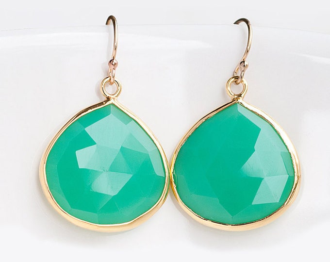 Large Chrysoprase Earrings Gold, Green Stone Earrings, Mint Green Earrings, Drop Earrings Gold, Crystal Earrings Dangle, Gift for Sister