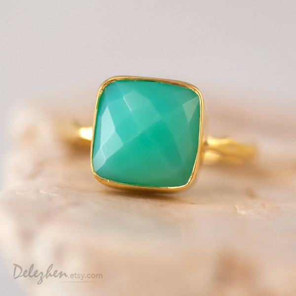 Sea Foam Green Chrysoprase Ring Gold, Gemstone Ring, Stacking Ring, Cushion Cut Ring, Handmade Ring, Boho Ring, Gift for Her