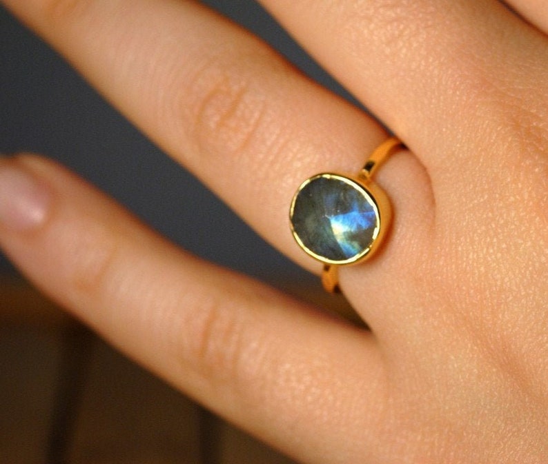 Pear Labradorite Ring, Solitaire Ring, Gemstone Ring, Teardrop Ring, Celestial Jewelry, Aurora Borealis, Stone Gift, Flashy Gemstone image 5