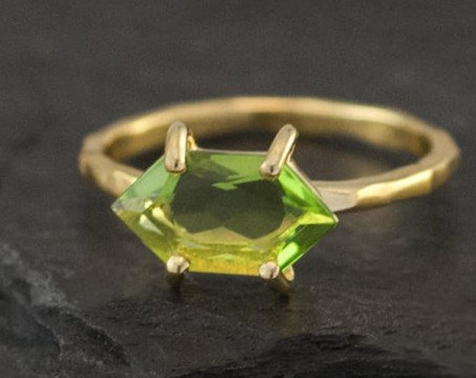 Green Peridot Ring Gold, August Birthstone Ring, Stacking Ring, Stackable Birthstone Ring, Marquise Prong Set Ring, Gift for Her, RG-MQ