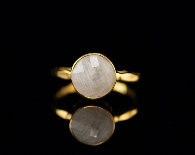 White Moonstone Ring Gold - June Birthstone Ring - Gemstone Ring - Gold Ring - Bezel Set Ring, Summer Jewelry, Statement Ring, 9mm Solitaire