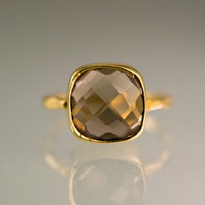 Smokey Quartz Ring, Back to School Gift, Autumn Jewelry, Brown Stone Ring, Solitaire Stacking Ring, Teardrop Ring, Round Gemstone