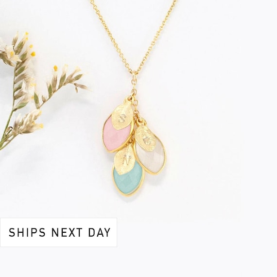 birthstone jewelry for mom