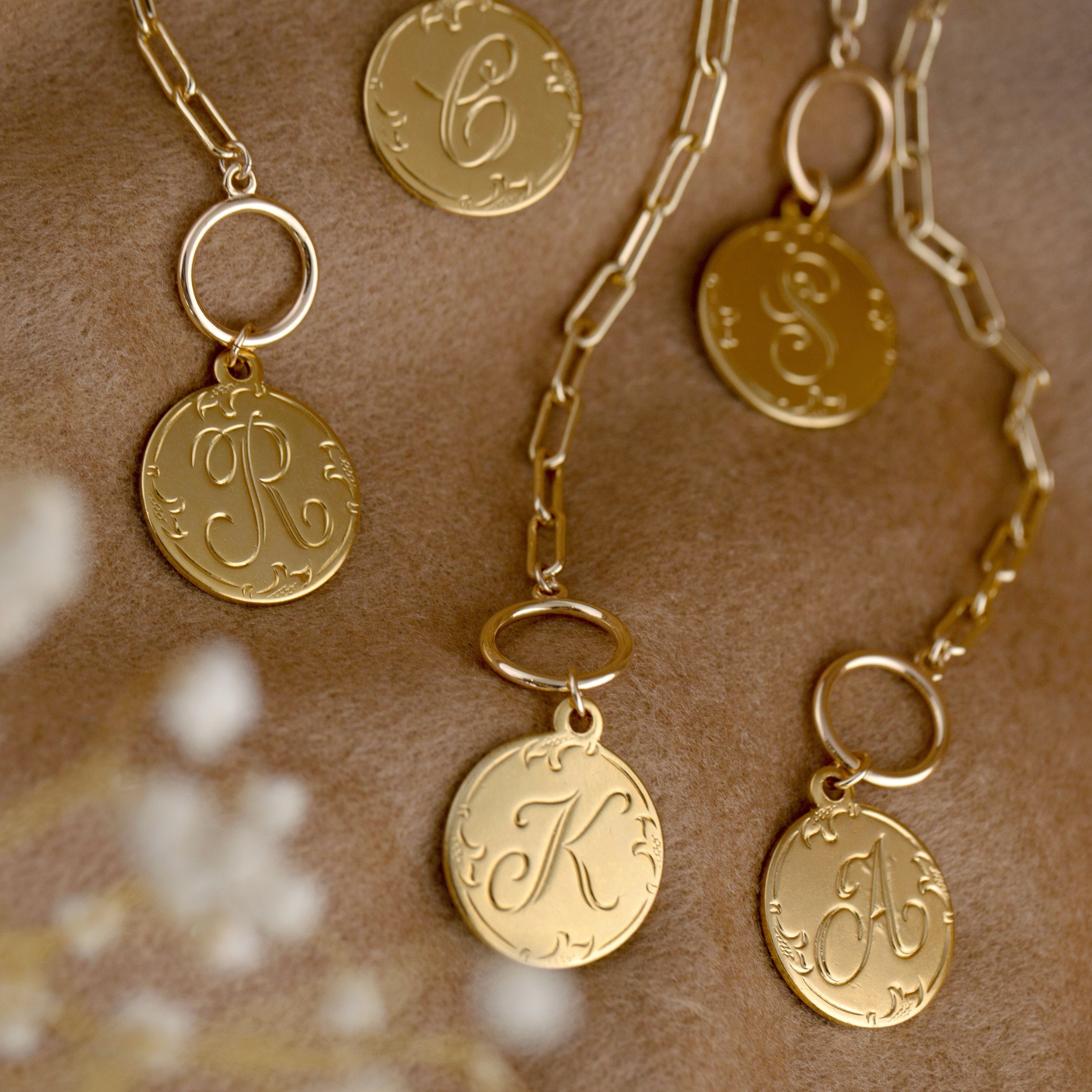 Personalized Toggle Necklace With Monogram Initials Charm 