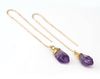 Lila Amethyst Threader Ohrringe, Februar Birthstone Ohrringe, Rohstein Ohrringe, Lange Gold Ohrringe, Ohr Threader, Boho Chic, TH-N