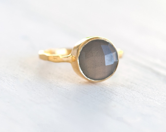 Natural Grey Moonstone Ring, Celestial Jewelry, Gold Vermeil Stacking Ring, Round Moonstone Ring, June Birthstone Gift, Hammered Band Ring