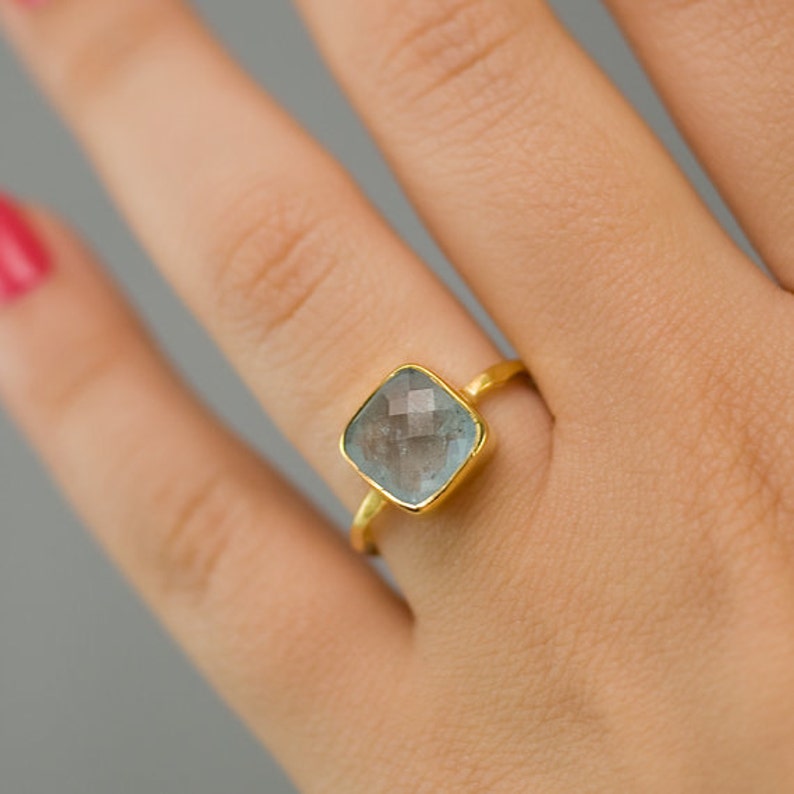 Aquamarine March Birthstone Infinity Ring - 10k White Gold, Size 7