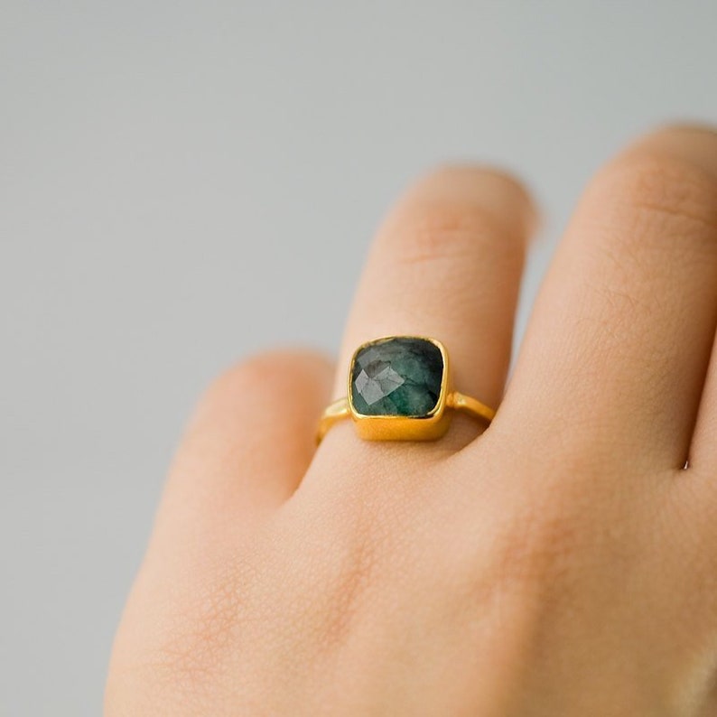 Natural Emerald Ring Gold, Round Stone Ring, May Birthstone Jewelry, Raw Emerald Cocktail Ring, Girlfriend Gift For Her image 7