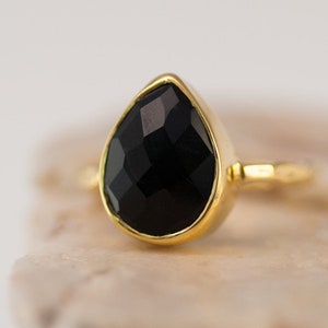 Black Onyx Ring, Round Gemstone Ring, Stacking Ring, Onyx Jewelry, Black and Gold, Modern Ring, Minimalist, Faceted Stone Ring, RG-RD image 4