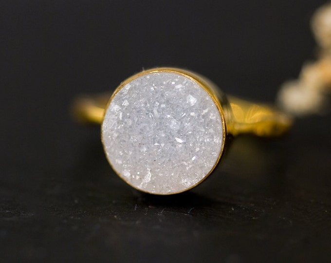 Simple Round Druzy Ring, April Birthstone, Gemstone Ring, Stacking Ring, Druzy Quartz, White Druzy, Raw Stone, White and Gold Ring