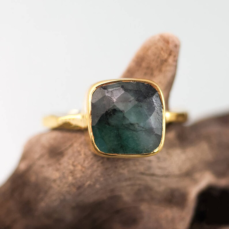 Natural Emerald Ring Gold, Round Stone Ring, May Birthstone Jewelry, Raw Emerald Cocktail Ring, Girlfriend Gift For Her image 6