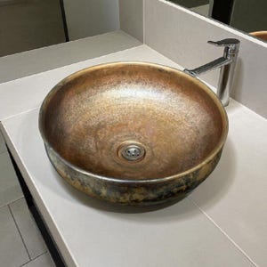 Lavabo en cuivre marron foncé - Lavabo marocain fait main, Lavabo martelé à la main - Décoration de salle de bain rustique, Lavabo artisanal fabriqué au Maroc