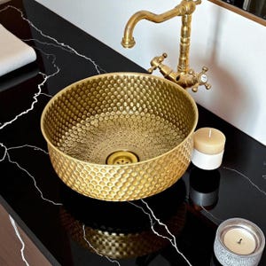 Lavabo en cuivre martelé - Lavabo doré fait main - Décoration artisanale, Bassin de salle de bain en cuivre doré artisanal