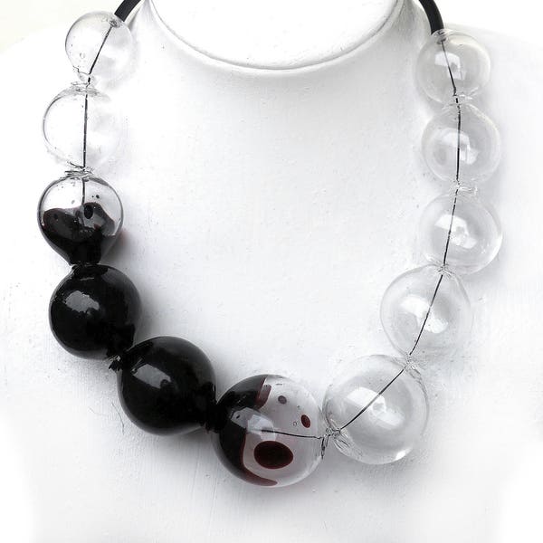 Big blown glass rubber necklace -Glass bubbles - Spheres - black and clear - statement necklace - Rubber necklace - Murano glass