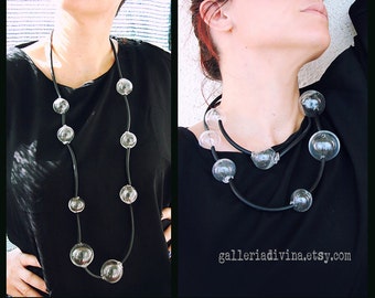 Blown glass rubber necklace - Spheres Glass bubbles - Transparent beads - statement necklace - Black white - Rubber necklace - Murano glass