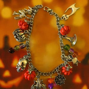 Halloween Charm Bracelet – Spooky Pumpkin, Skull, Bat & Witch Jewelry