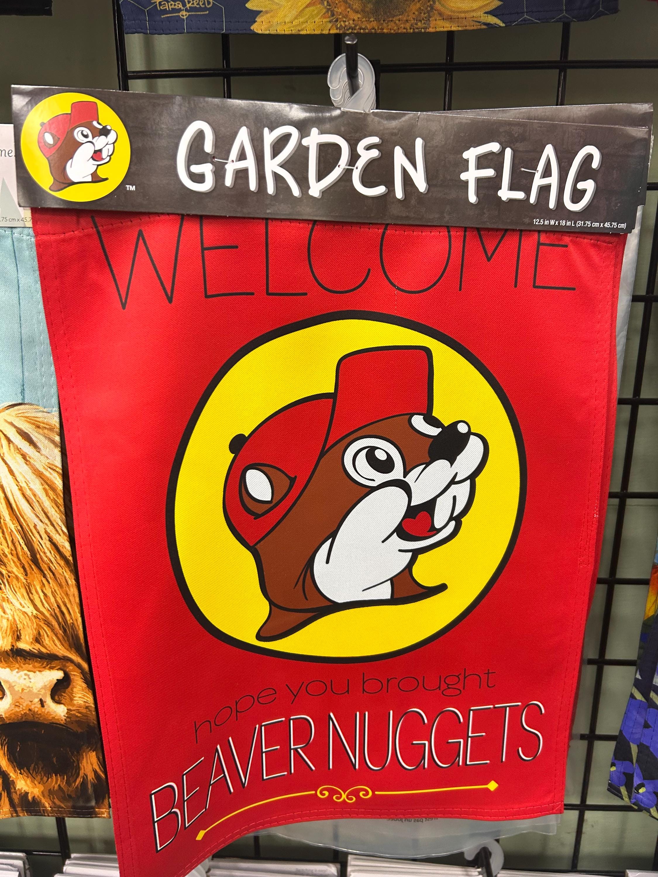 Buc-ee’s Garden Flag | Outdoor Yard Flag | Buc-ee’s Themed Home & Patio