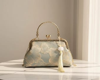 Vintage Floral bestickte Seidenhandtasche - Elegante quadratische Umhängetasche für Hochzeiten & Abendveranstaltungen