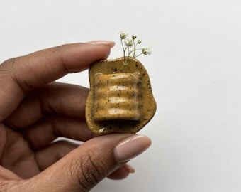 Honey Speckled Stoneware Flower Pin - Miniature Wearable Vase