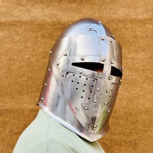 Casco de cruzado de acero calibre 18 hecho a mano: armadura de caballero templario medieval
