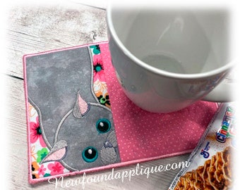 In The Hoop Peeking Kitty Coaster 5x7 Embroidery Machine Design