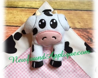 In The Hoop Cow In A Blanket Embroidery Machine/Sewing Machine Design